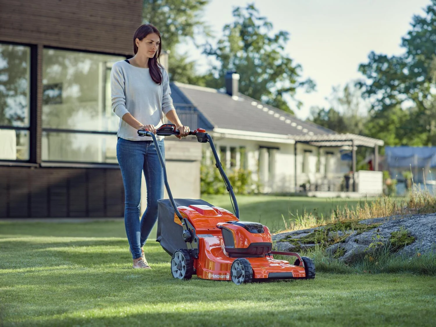 husqvarna-rasenm-er-lc347.jpg